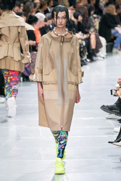 Look 40